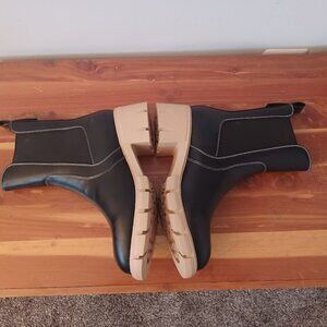 NEW ZBY Ladies Chelsea Black Boots - Size 9